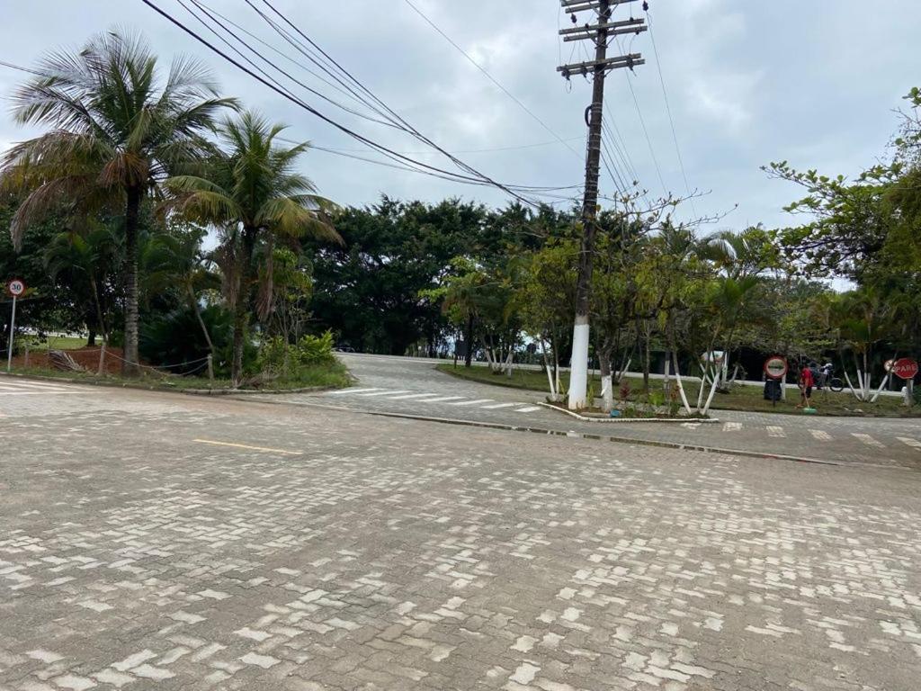 דירות Ubatuba Frente O Mar מראה חיצוני תמונה
